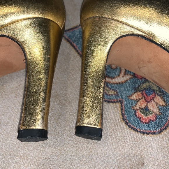 Coup d’etat Gold Patent Pointy Toe Heeled Boots Ladies 7 - - Picture 4 of 5